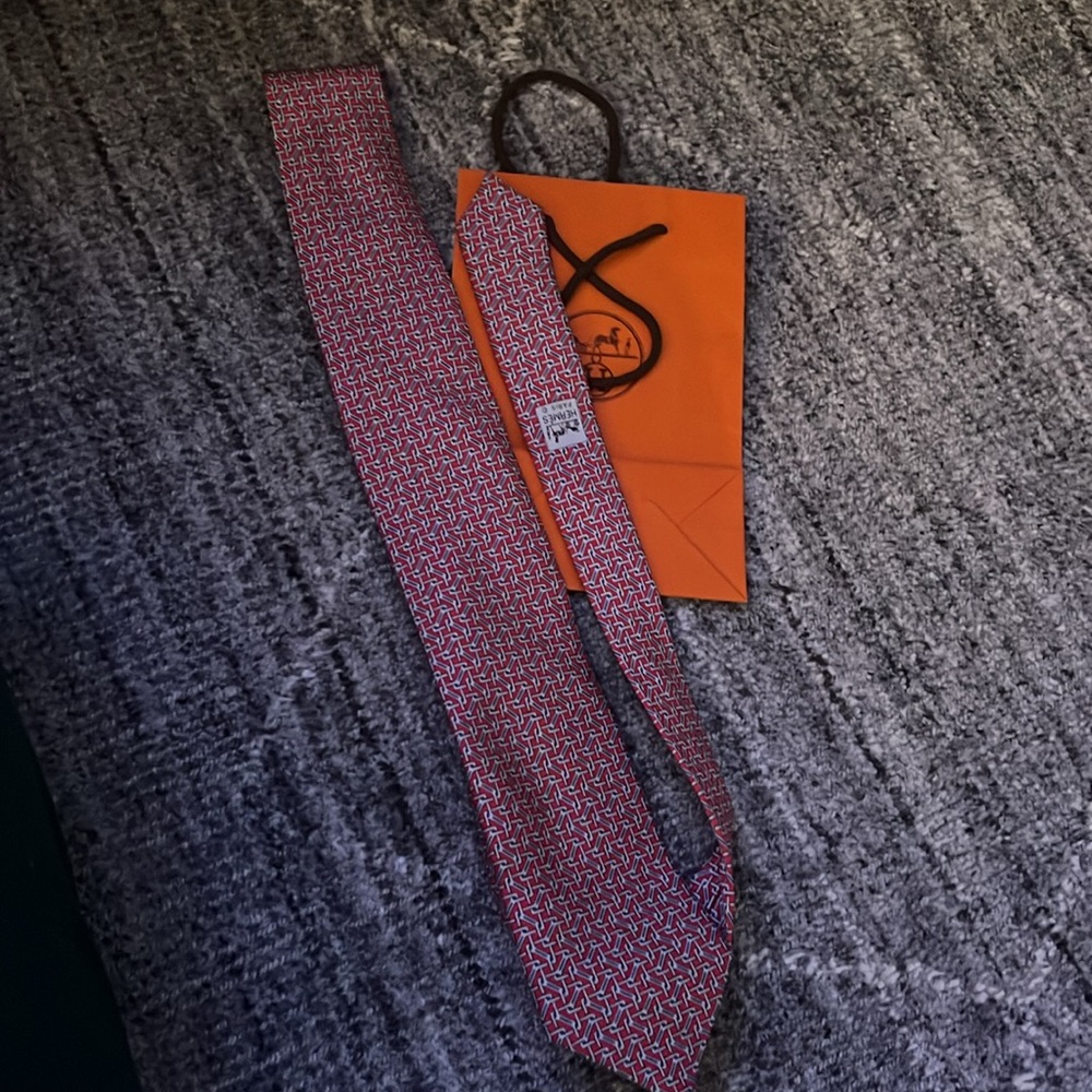 🗽Hermès Men’s Tie